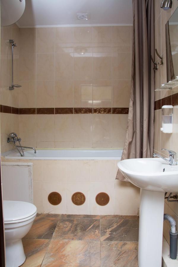 Faraon Hotel Iwano-Frankiwsk Zewnętrze zdjęcie